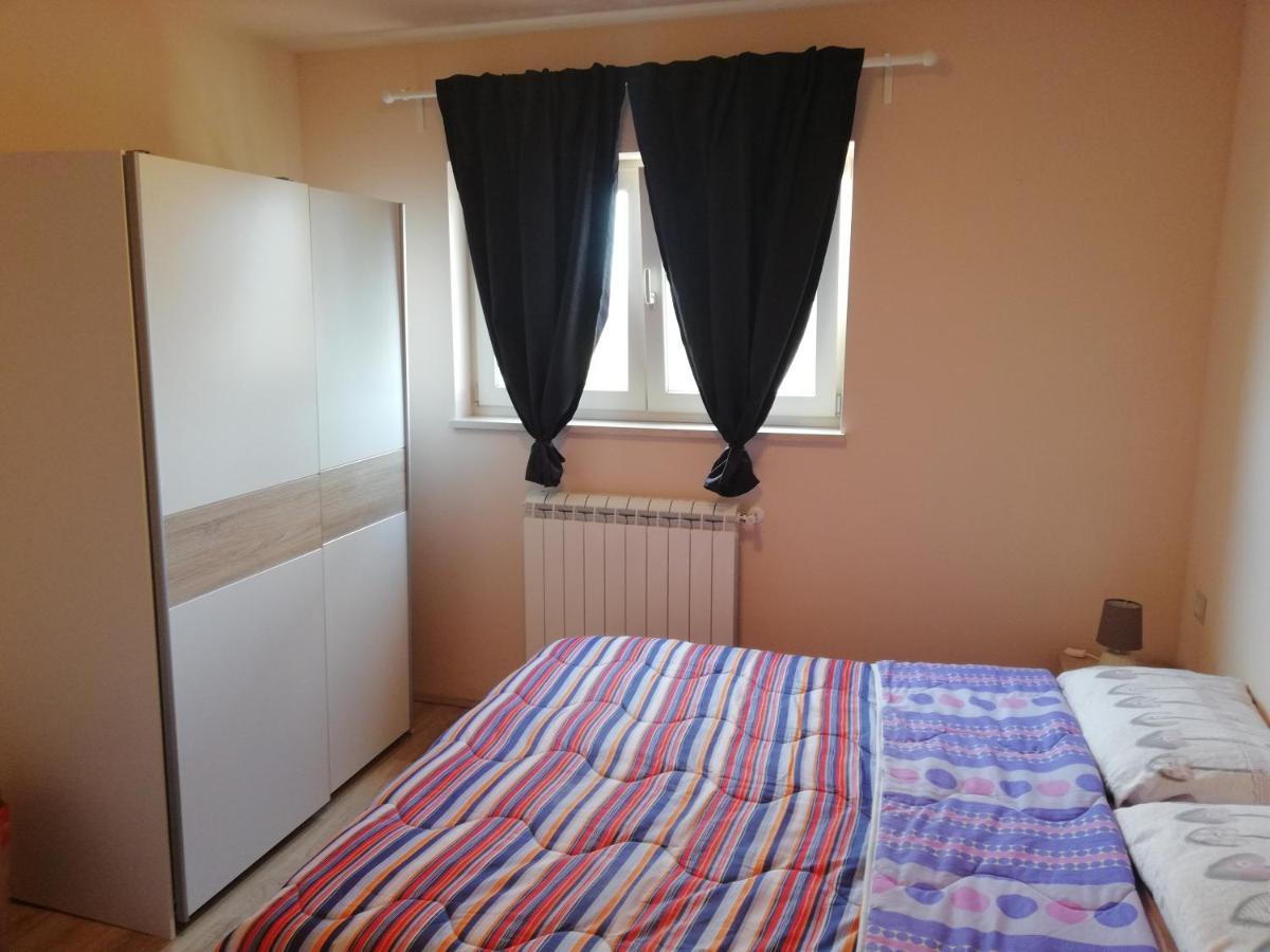 Apartman Nikola Ladrovici Esterno foto