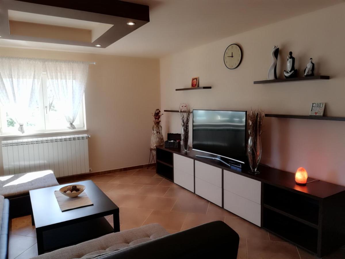 Apartman Nikola Ladrovici Esterno foto